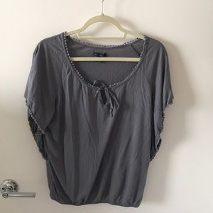 AE Gray Flowy Blouse
